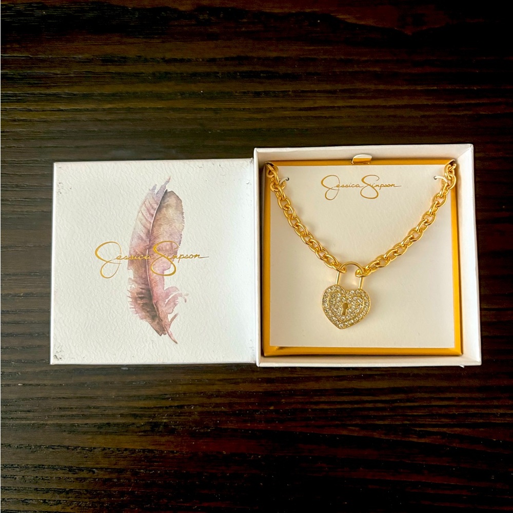 NEW Jessica Simpson gold lock necklace